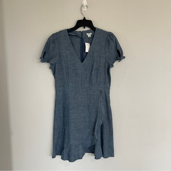 J. Crew Chambray Denim V Neck Ruffle Tie Sleeve Dress Size 10 NWT - Picture 1 of 6